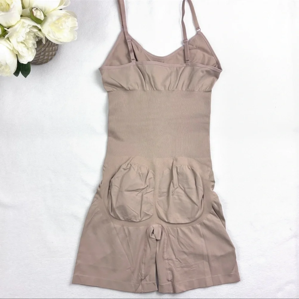 Shecurve Seamless Nude Smoothing Full Body Booty Popping Shapewear Bodysuit (XL)